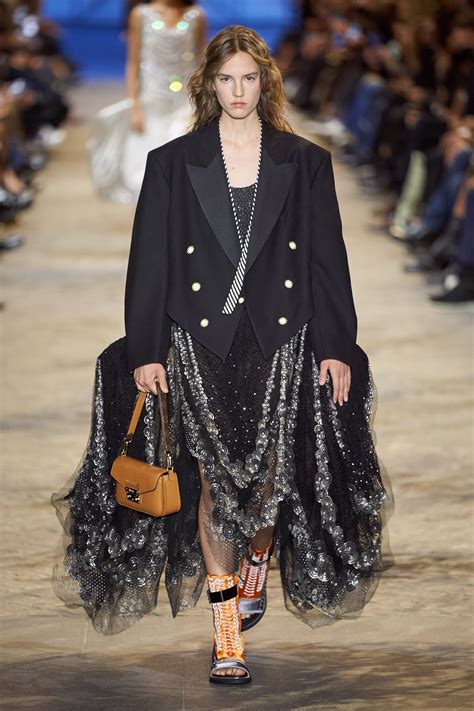 louis vuitton fashion show 2022|louis vuitton spring 2022.